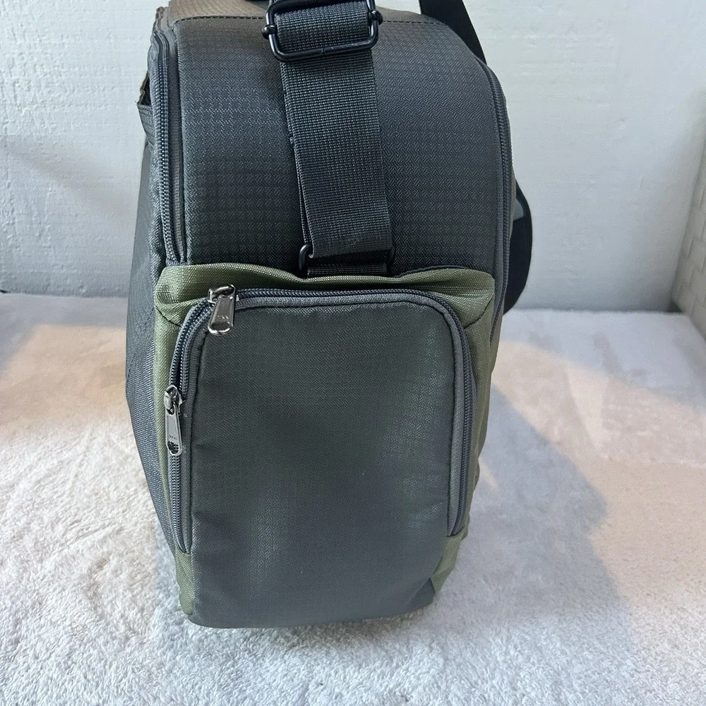 Eagle Creek CarryOn ES Tote Bag 17